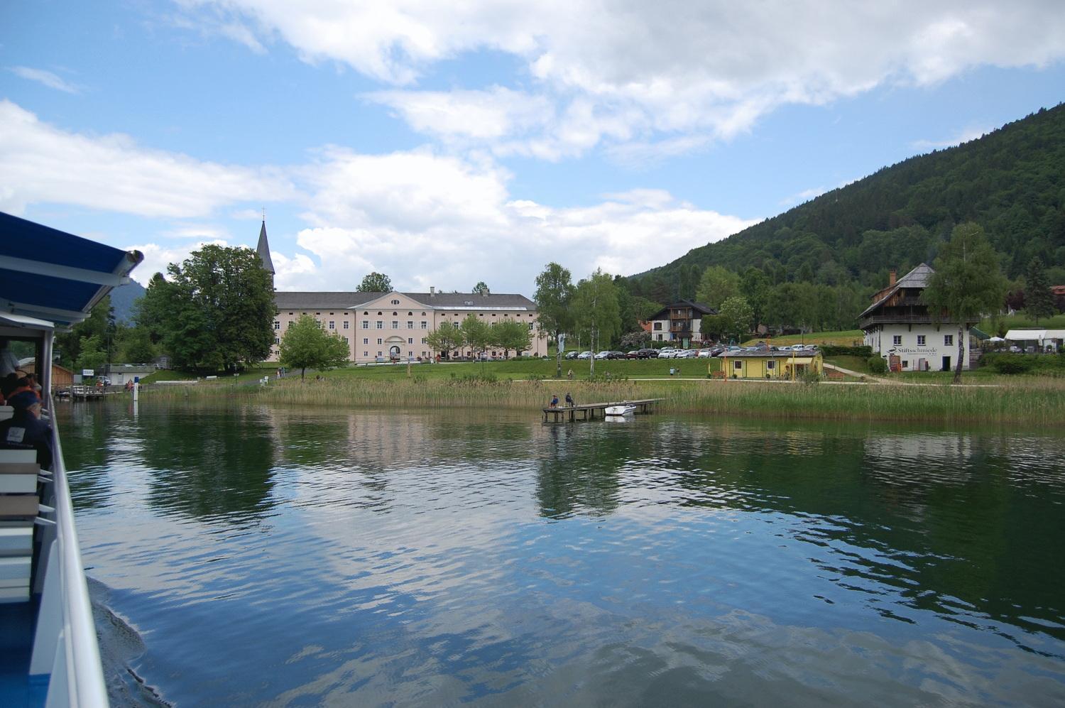 Fruehstueckspension "Schlosswirt" Ossiach Exterior photo